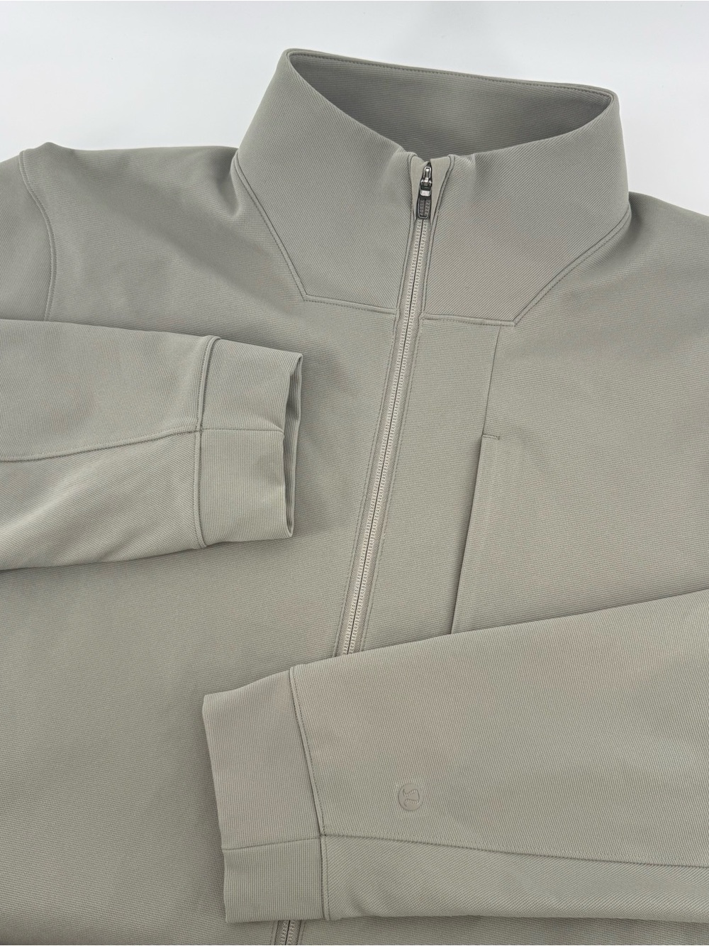 Lululemon Sojourn Jacket Men’s XL Sassy Sage Warpstreme Full Zip Stretch M3CZOS